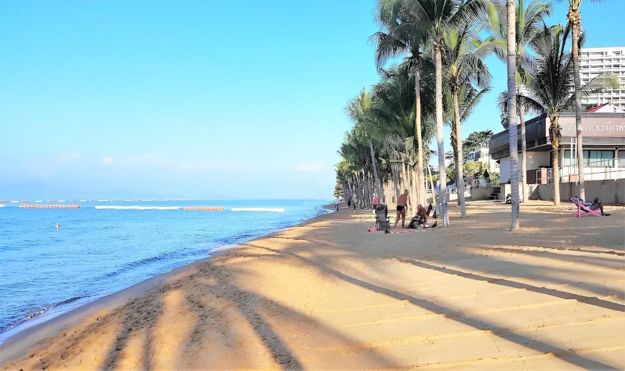 Sea View Beachfront Condos Pattaya Praia de Jomtien Exterior foto