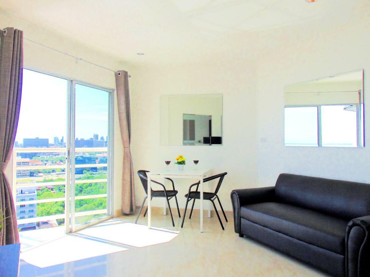 Sea View Beachfront Condos Pattaya Praia de Jomtien Exterior foto