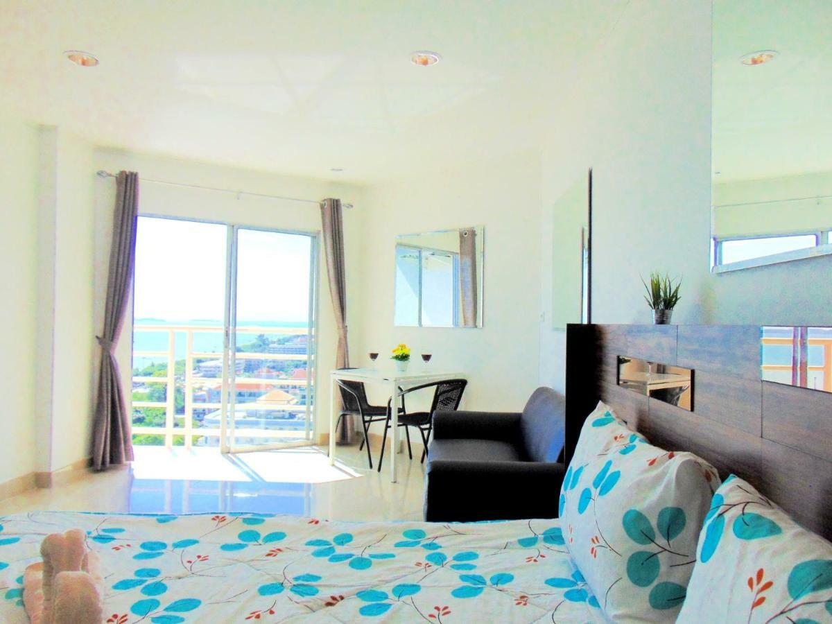 Sea View Beachfront Condos Pattaya Praia de Jomtien Exterior foto